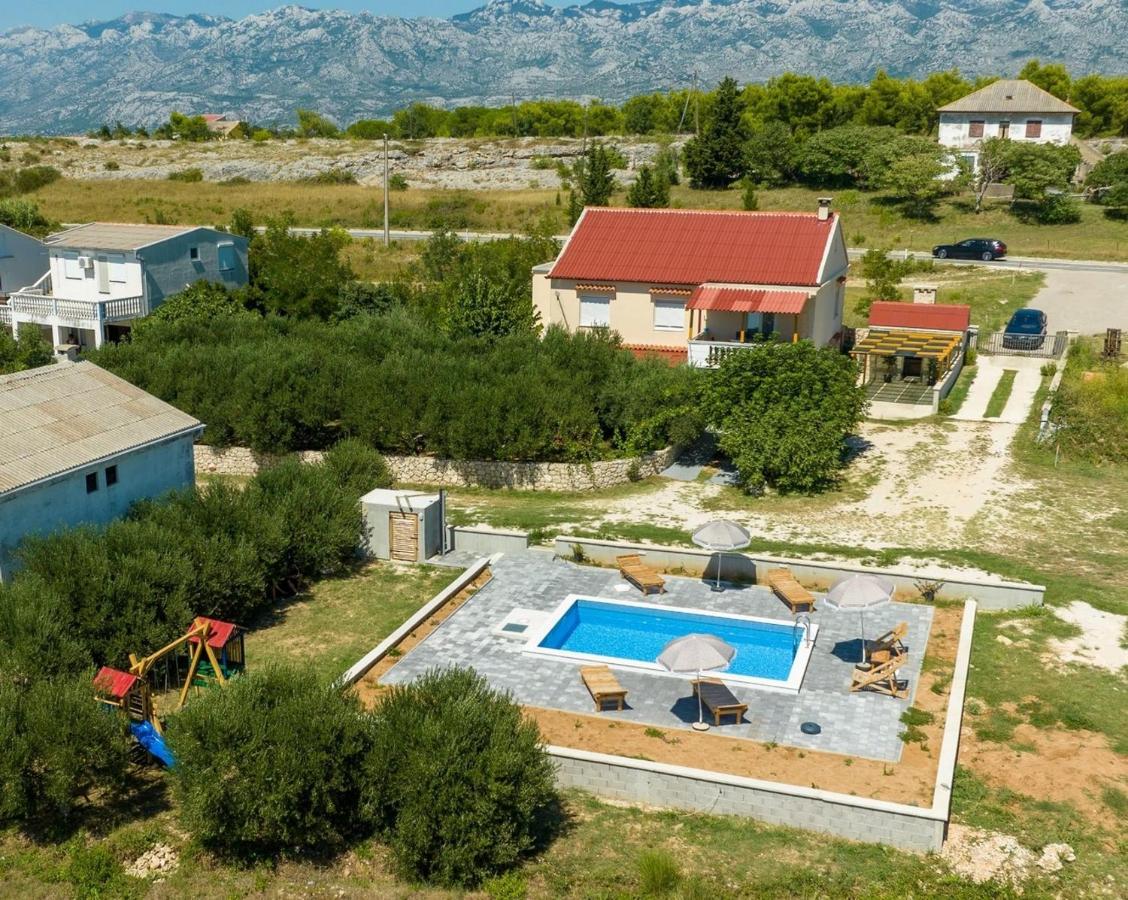 Family Friendly Apartments With A Swimming Pool Rtina - Stosici, Zadar - 21450 エクステリア 写真